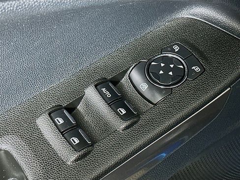 Used 2019 Ford EcoSport SE w/ SE Convenience Package image 20