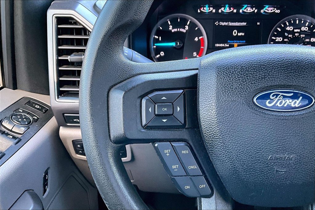 Used 2019 Ford F250 XLT w/ XLT Premium Package AWD/4WD image 6