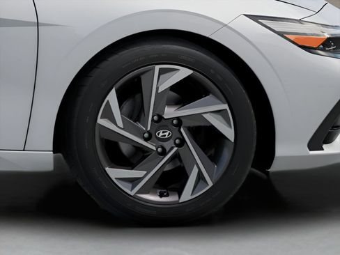New 2026 Hyundai Elantra SEL Sport Premium FWD image 8