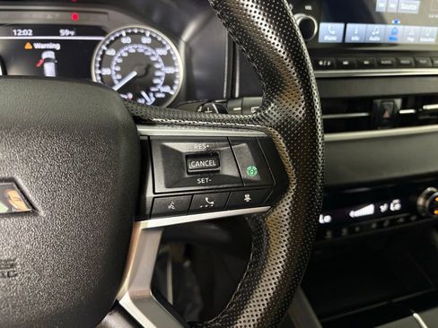 Used 2024 Mitsubishi Outlander SE image 23