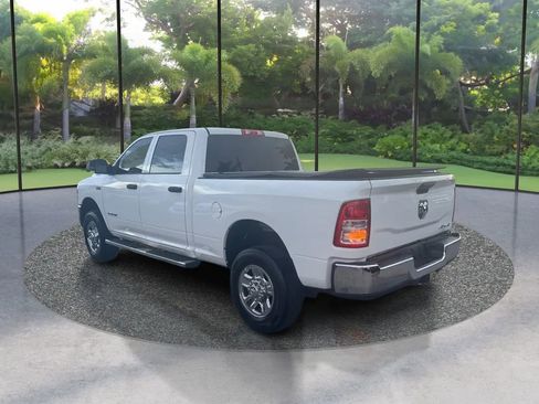 Used 2022 RAM 2500 Tradesman w/ Chrome Appearance Group AWD/4WD image 7