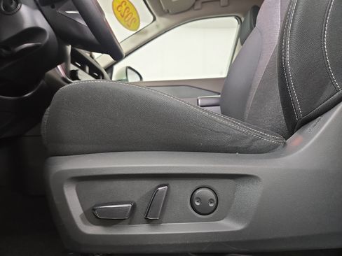 Used 2023 Nissan Rogue SV image 29