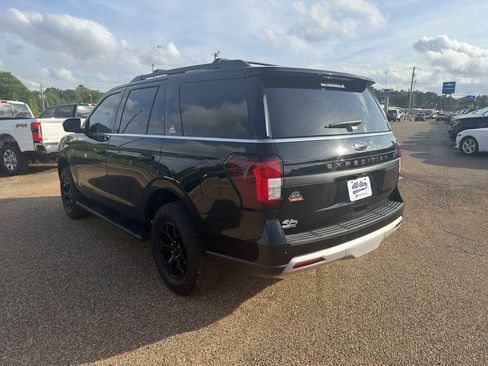 Used 2022 Ford Expedition Timberline AWD/4WD image 5