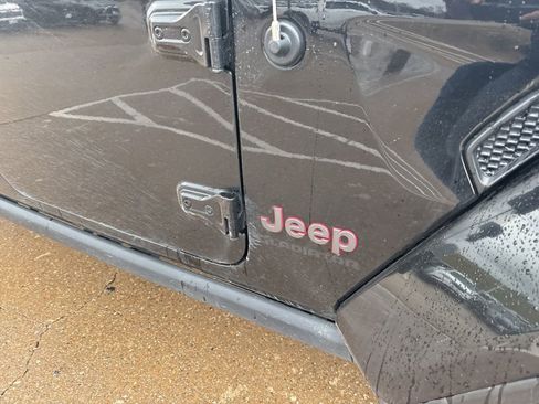 Used 2022 Jeep Gladiator Rubicon w/ Trailer Tow Package image 7