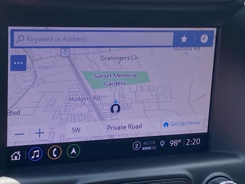 Used 2022 GMC Terrain SLT w/ Infotainment Package II image 17