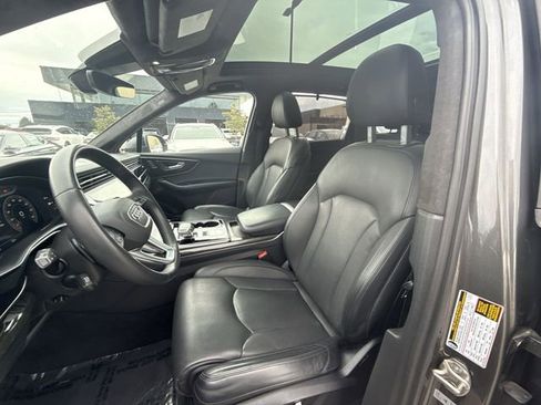 Used 2022 Audi Q7 3.0T Prestige image 11
