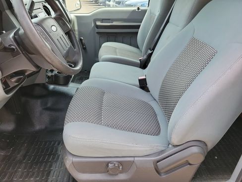 Used 2011 Ford F250 XL w/ Skid Plate Pkg AWD/4WD image 10