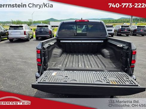 Used 2023 Nissan Frontier SV w/ SV Convenience Package AWD/4WD image 27