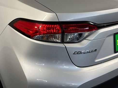 Used 2024 Toyota Corolla LE image 35