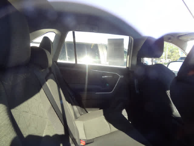 Used 2024 Toyota RAV4 XLE AWD/4WD image 9
