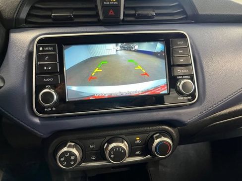 Used 2023 Nissan Versa SV FWD image 28
