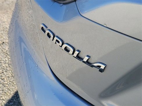 Used 2024 Toyota Corolla LE image 6
