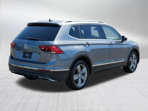 Used 2019 Volkswagen Tiguan SEL Premium w/ 3rd Row Seat Package AWD/4WD image 7