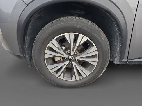 Used 2023 Nissan Rogue SV image 9