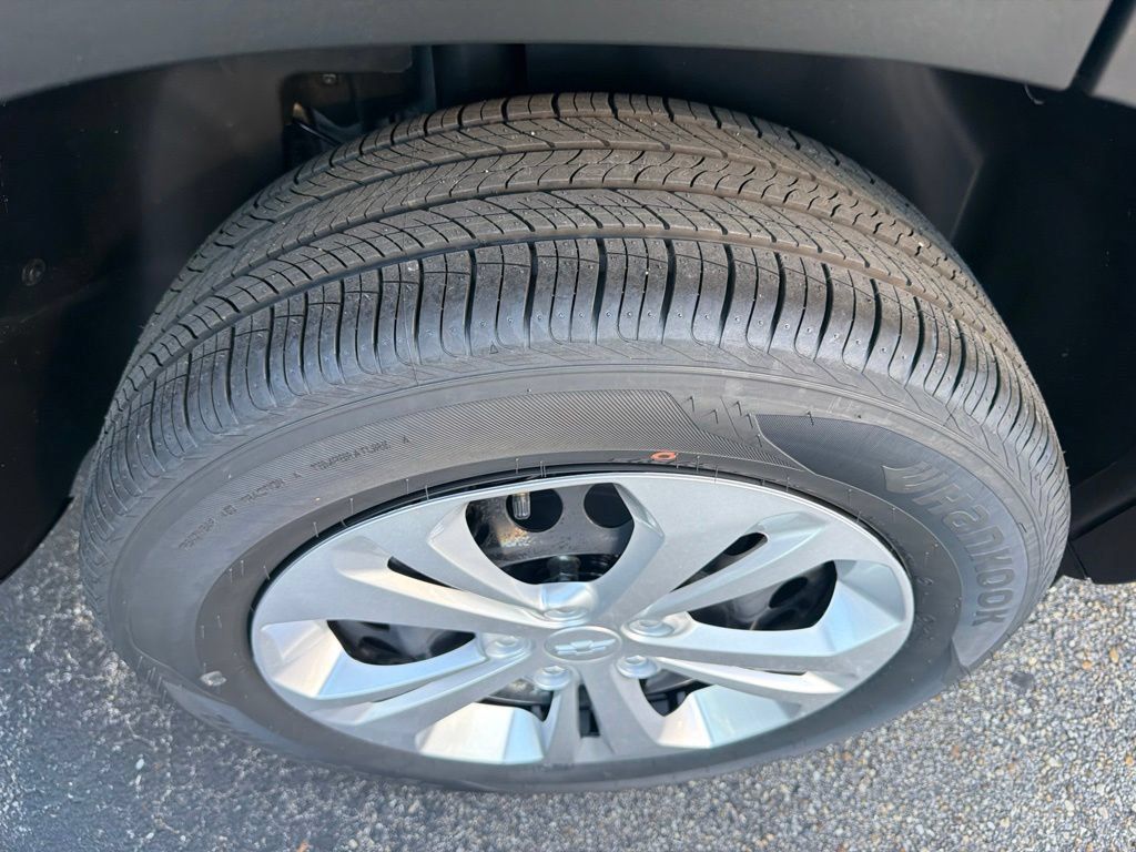 New 2026 Chevrolet Trax LS FWD image 11