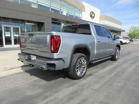 Used 2024 GMC Sierra 1500 Denali Ultimate AWD/4WD image 11