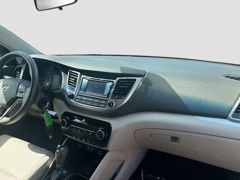 Used 2017 Hyundai Tucson SE FWD image 29