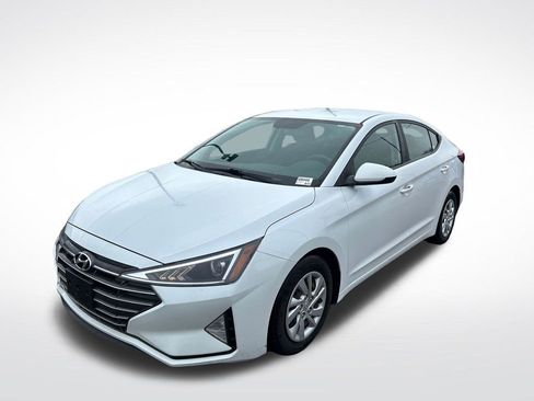 Used 2019 Hyundai Elantra SE w/ Cargo Package FWD image 1