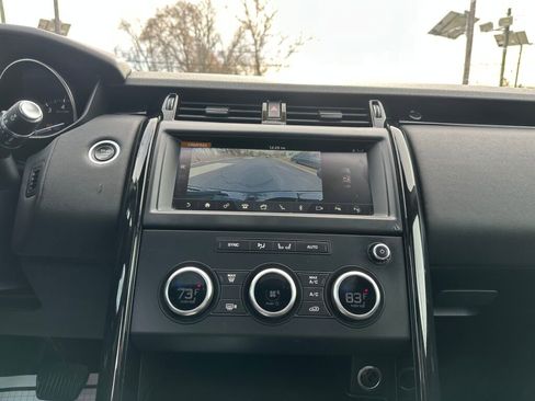 Used 2020 Land Rover Discovery SE image 20
