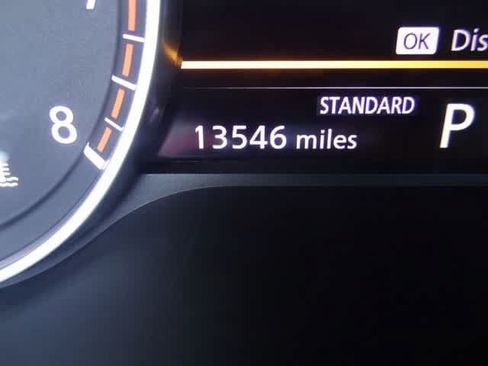 Used 2025 Nissan Pathfinder SV FWD image 24