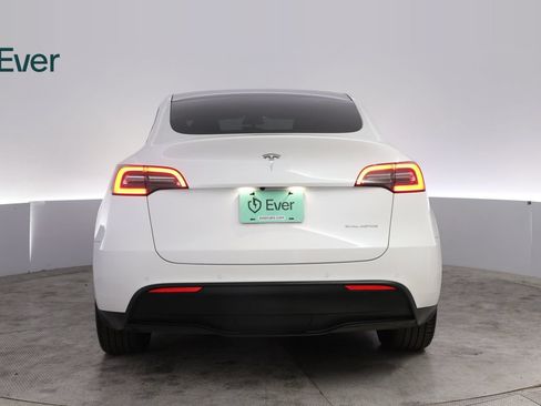 Used 2021 Tesla Model Y Long Range AWD/4WD image 15