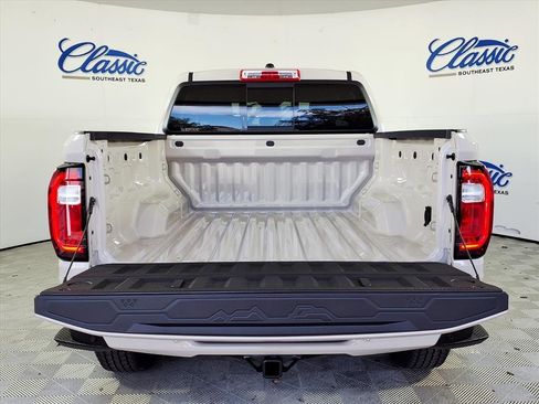 New 2026 GMC Canyon Elevation w/ Convenience Package image 23