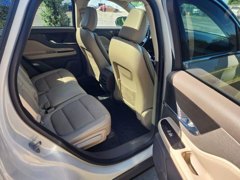 Used 2022 Lincoln Corsair Reserve w/ Equipment Group 201A image 17