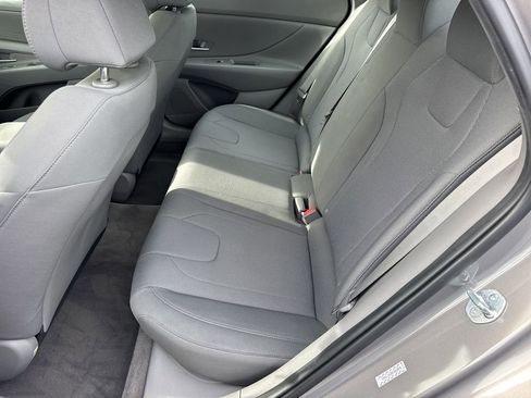 Used 2023 Hyundai Elantra SE image 20
