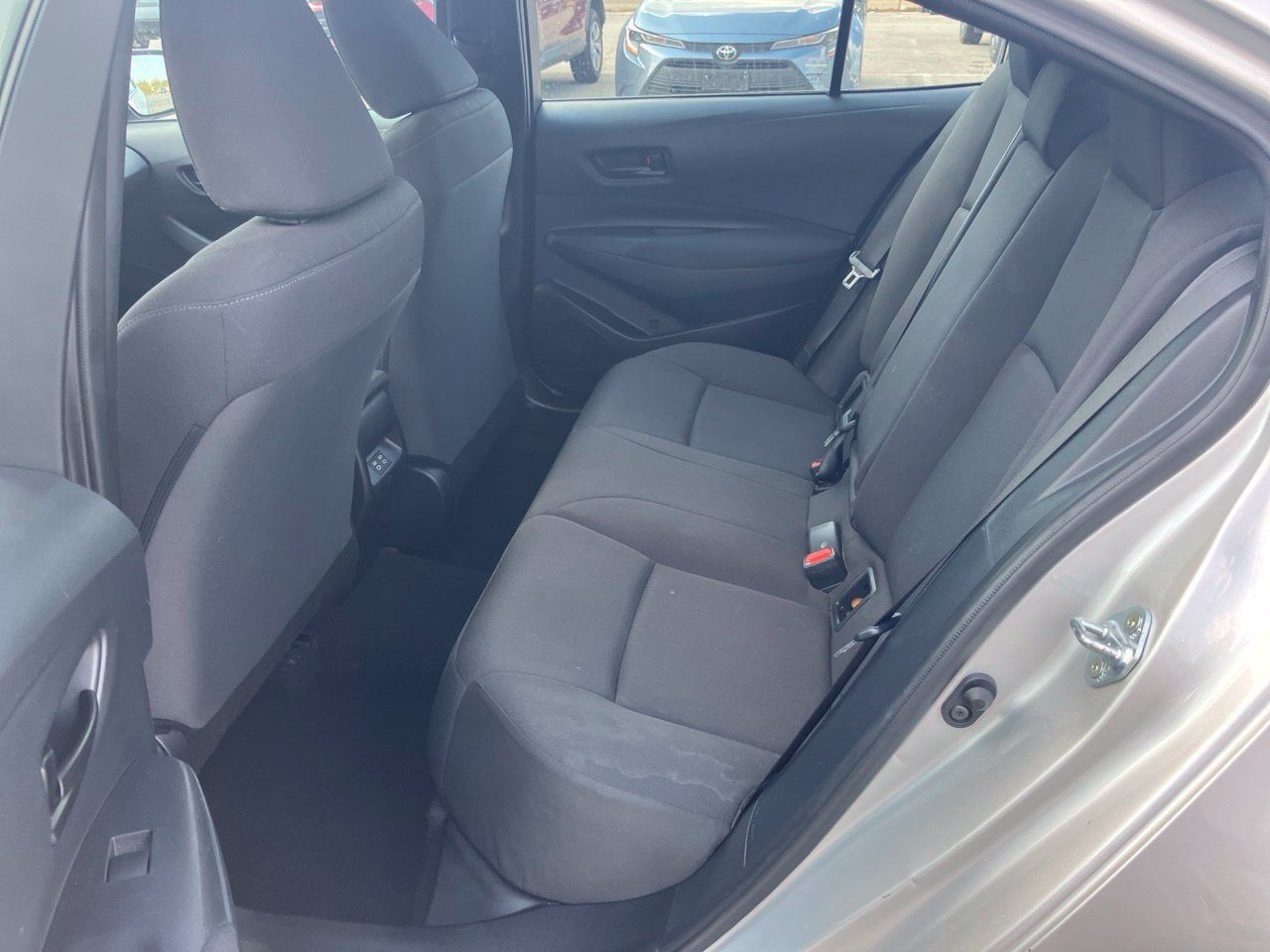 Used 2025 Toyota Corolla LE FWD image 8