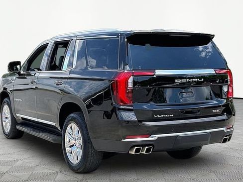 Used 2025 GMC Yukon Denali AWD/4WD image 4