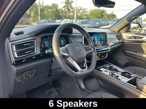 Used 2024 Volkswagen Atlas Cross Sport SE image 11