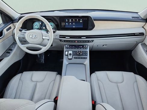 Used 2023 Hyundai Palisade Limited image 32