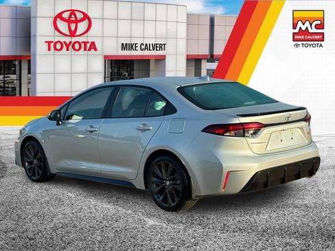 Used 2026 Toyota Corolla XSE FWD image 3