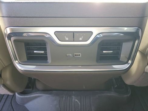 New 2026 GMC Sierra 3500 SLT w/ SLT Premium Package image 24