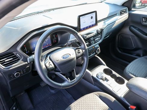 Certified 2023 Ford Escape Active w/ Cold Weather Package FWD image 34