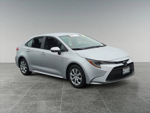 Certified 2025 Toyota Corolla LE image 7