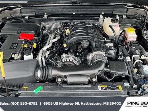 Used 2024 Jeep Wrangler Sport S image 8