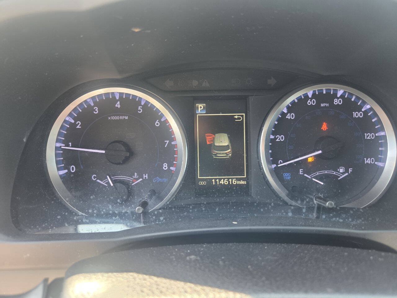 Used 2019 Toyota Highlander LE FWD image 11