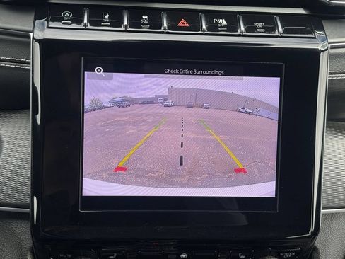 Used 2023 Jeep Grand Cherokee L Laredo AWD/4WD image 18