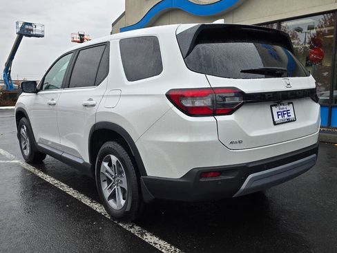 New 2025 Honda Pilot EX-L image 4