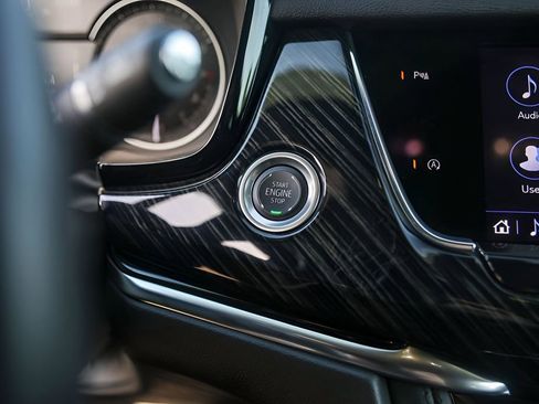 Certified 2025 Cadillac XT6 Premium Luxury image 18