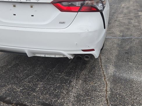 Used 2021 Toyota Camry SE image 10