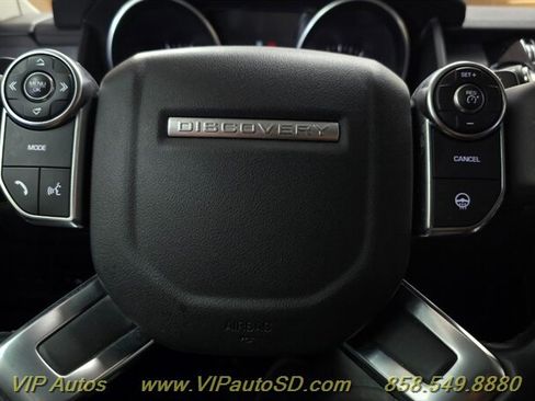 Used 2017 Land Rover Discovery First Edition image 40