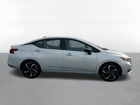 Used 2024 Nissan Versa SR image 4