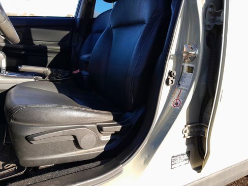 Used 2013 Subaru Crosstrek 2.0i Limited image 11