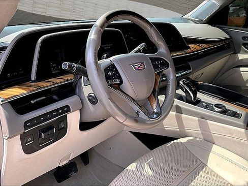 Used 2021 Cadillac Escalade Sport Platinum w/ Heavy-Duty Trailer Package AWD/4WD image 10