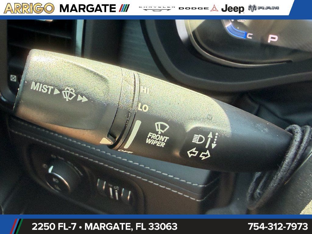 Used 2023 RAM 1500 Limited w/ Body Color Bumper Group RWD image 31