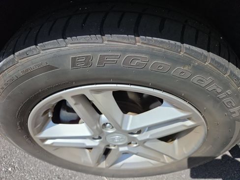 Used 2019 Hyundai Kona SE FWD image 4