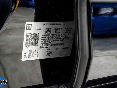 Used 2025 Cadillac Escalade V w/ LPO, ONYX Package image 50