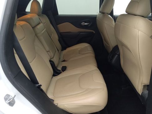 Used 2015 Jeep Cherokee Limited w/ Luxury Group FWD image 19